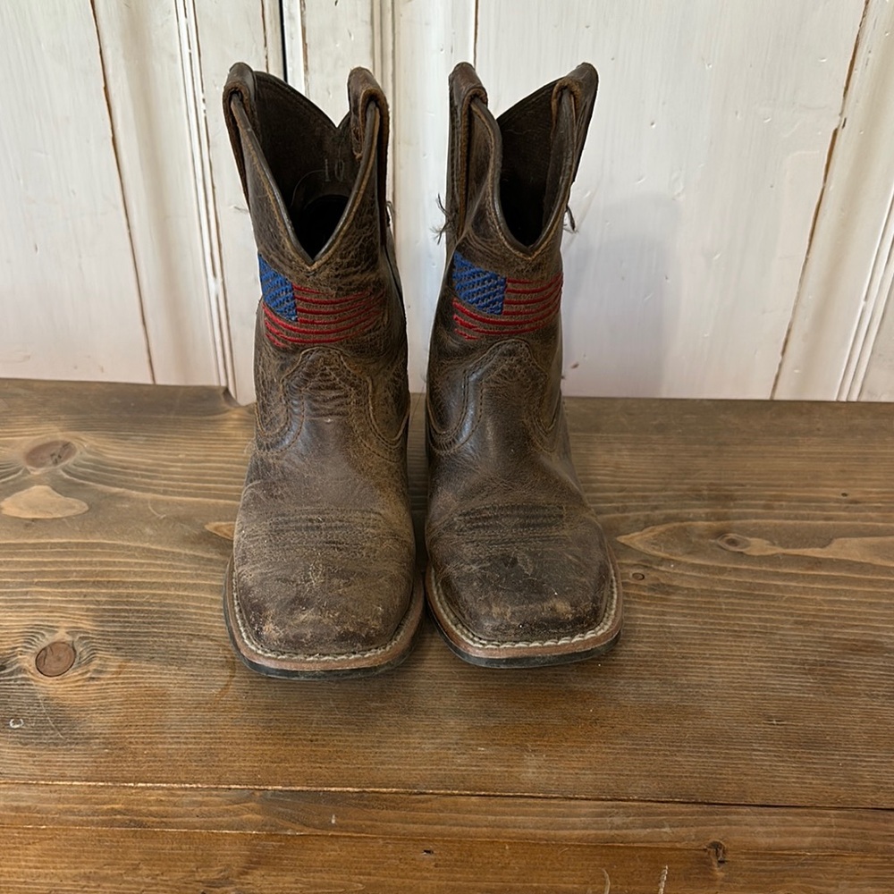 Ariat Leather Cowboy Boots with US Flag
